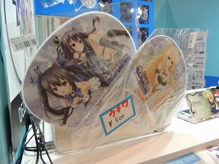 手頃な商品も。ゲームショウにぴったりの「超次元ゲイム ネプテューヌ」