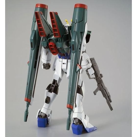 「HGCE 1/144 ブラストインパルスガンダム」2,200円（税込）（C）創通・サンライズ