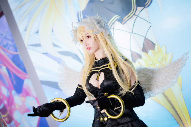 【コスプレ】中国版コミケ「Comicup24」美麗レイヤーまとめ 「デアラ」「ドルフロ」ほか人気キャラ集結【写真74枚】