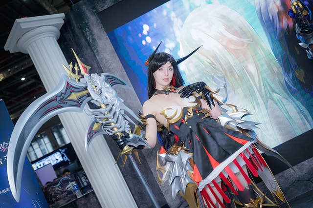 【コスプレ】中国版コミケ「Comicup24」美麗レイヤーまとめ 「デアラ」「ドルフロ」ほか人気キャラ集結【写真74枚】