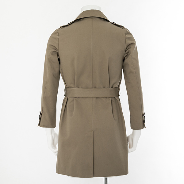 『ペルソナ5』コラボレーション アウター 明智吾郎モデル 25,000円（税別）（C）ATLUS （C）SEGA All rights reserved.