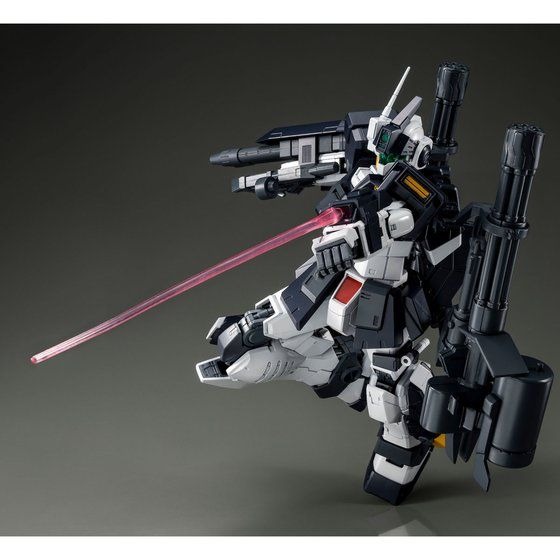 「MG 1/100 ジム・ドミナンス（フィリップ・ヒューズ機）」6,050円（税込）（C）創通・サンライズ