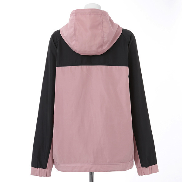 「麗日お茶子モデル マウンテンパーカー」15,800円（税別）（C）堀越耕平／集英社・僕のヒーローアカデミア製作委員会