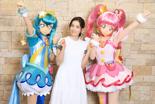 『映画スター☆トゥインクルプリキュア 星のうたに想いをこめて』3ショット（C）2019 映画スター☆トゥインクルプリキュア製作委員会