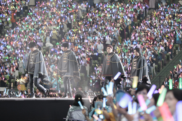 アイドリッシュセブン 2nd LIVE「REUNION」オフィシャル写真（C）BNOI/アイナナ製作委員会