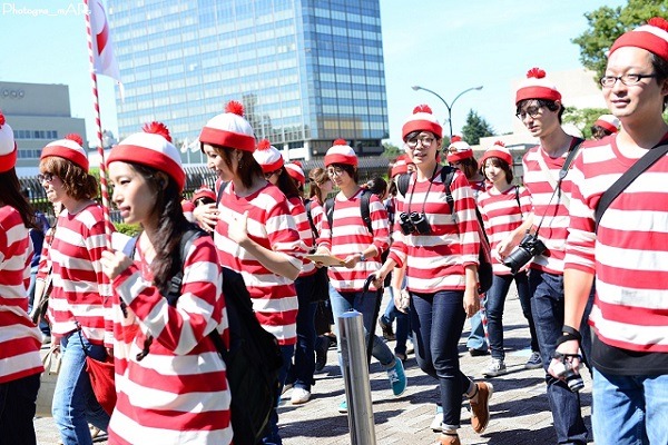 「実写版！ウォーリーを探せ