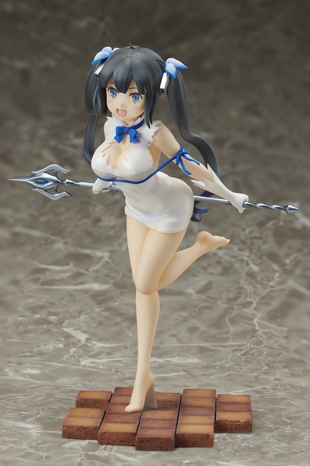 「劇場版ダンジョンに出会いを求めるのは間違っているだろうか -オリオンの矢- ヘスティア1/7スケールフィギュア」13,800円（税別）(C) 大森藤ノ・SBクリエイティブ/劇場版ダンまち製作委員会