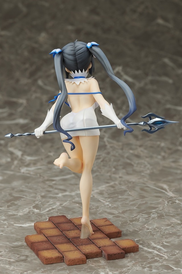 「劇場版ダンジョンに出会いを求めるのは間違っているだろうか -オリオンの矢- ヘスティア1/7スケールフィギュア」13,800円（税別）(C) 大森藤ノ・SBクリエイティブ/劇場版ダンまち製作委員会