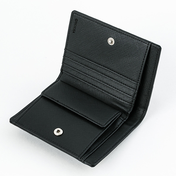 『ソードアート・オンライン ーアリシゼーションー』コラボレーション　財布　キリト モデル　10,800円（税別）（C）2017 川原 礫／ＫＡＤＯＫＡＷＡ　アスキー・メディアワークス