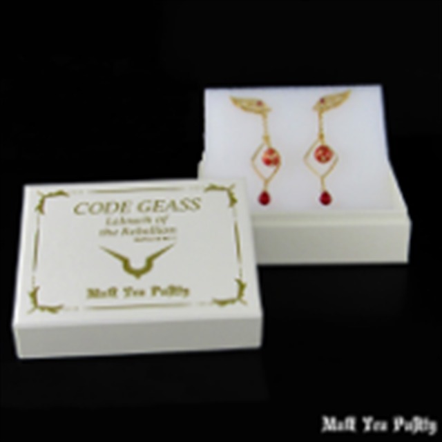 「コードギアス反逆のルルーシュ ピアス/イヤリング<皇帝ルルーシュver.>」価格：9,500円(税別)（C）SUNRISE／PROJECT L-GEASS Character Design c2006-2018 CLAMP・ST