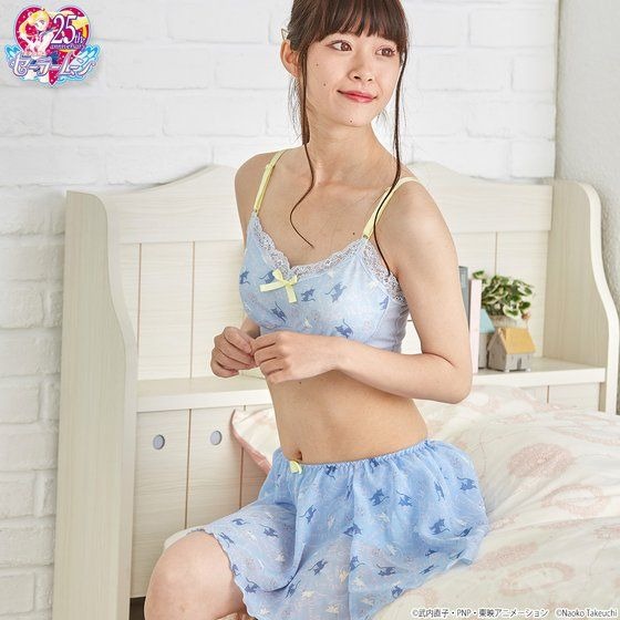 「美少女戦士セーラームーン　ルナ・アルテミス・ダイアナ柄 おやすみ用ブラ&ショーツセット」5,720円（税込）（C）Naoko Takeuchi（C）武内直子・PNP・東映アニメーション