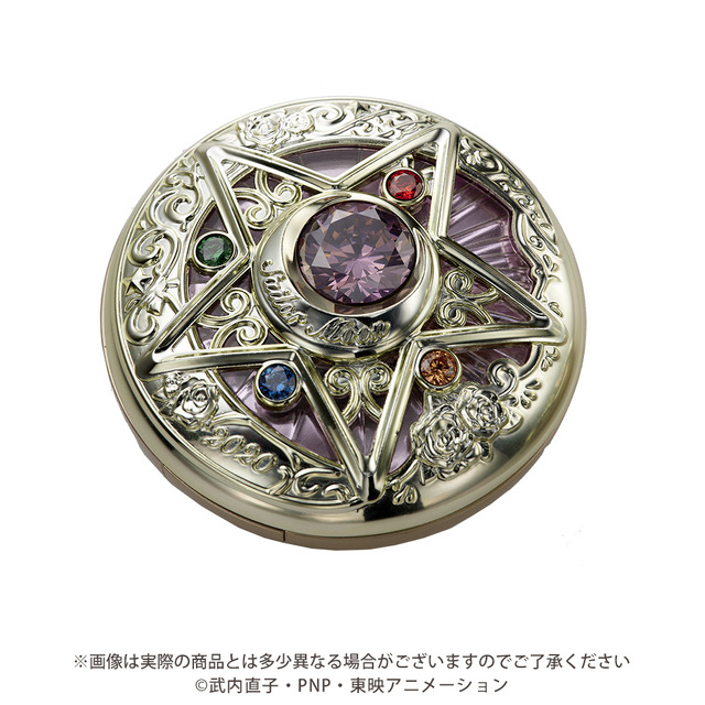 「ミラクルロマンス　シャイニングムーンパウダー 2020 Limited Edition」15,000円（税込／送料・手数料別途）（C）武内直子・PNP・東映アニメーション（C）Naoko Takeuchi