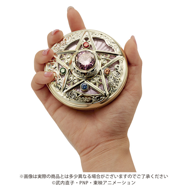 「ミラクルロマンス　シャイニングムーンパウダー 2020 Limited Edition」15,000円（税込／送料・手数料別途）（C）武内直子・PNP・東映アニメーション（C）Naoko Takeuchi