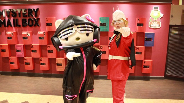 「ガンダムvsハローキティDJナイト」（C）’76, ’19 SANRIO APPROVAL No.P1107181