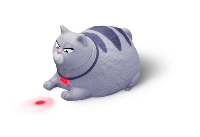 「ハッピーセット『ペット2』」ライトをおいかけるクロエ（C）Universal Studios.