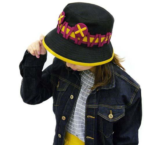 「めぐみんデザインハット」4,300円（税抜）（C）2019 暁なつめ・三嶋くろね／KADOKAWA／映画このすば製作委員会