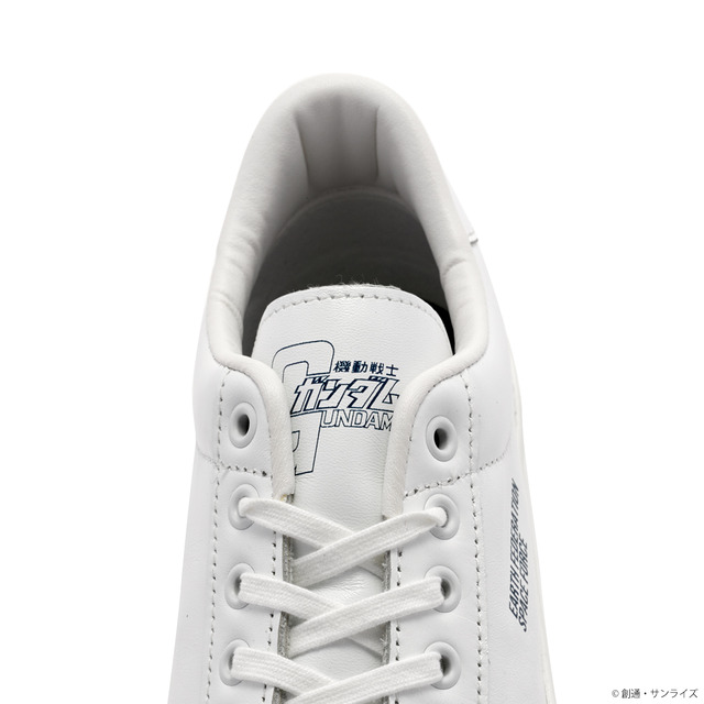 「STRICT-G × MOONSTAR ローバスケット レザースニーカー E.F.S.F.モデル」22,680円（税込）（C）創通・サンライズ