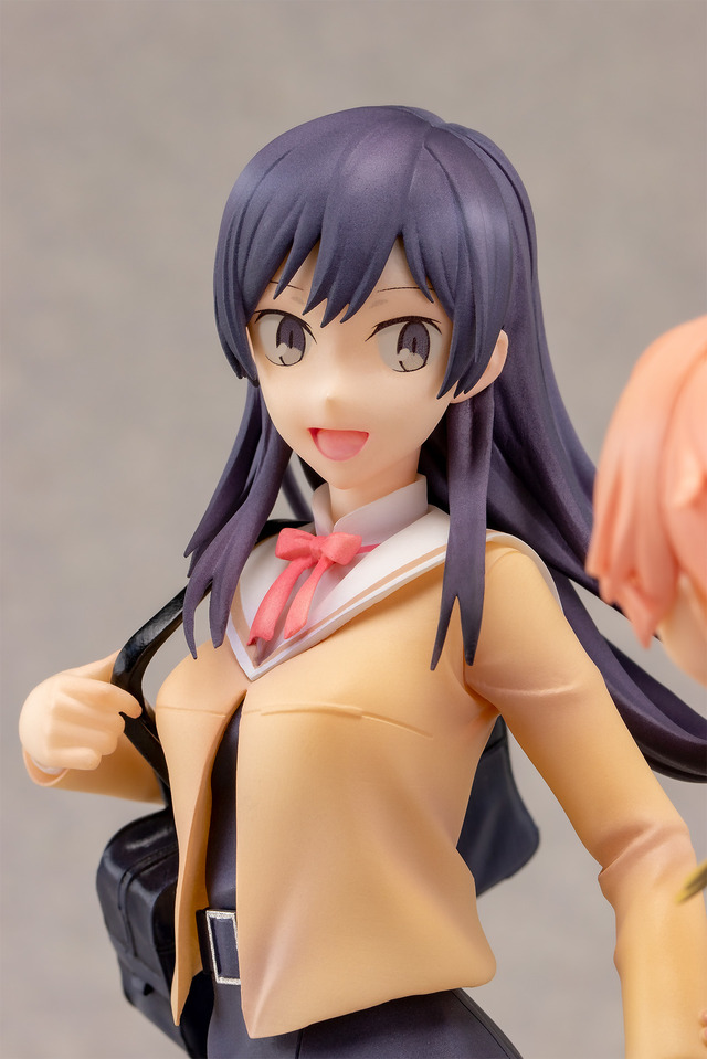 「やがて君になる『小糸侑＆七海燈子』 1/8スケール 塗装済み完成品フィギュア」27,700円（税別）（C）2018 仲谷 鳰／ＫＡＤＯＫＡＷＡ／やがて君になる製作委員会