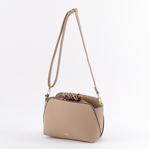 『ヘタリア World☆Stars 』コラボレーション ■南イタリアモデル バッグ11,800円(税別)（C）日丸屋秀和／集英社