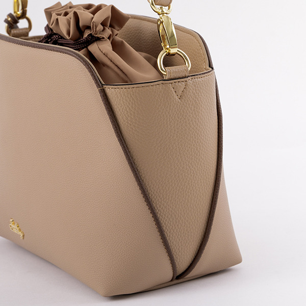 『ヘタリア World☆Stars 』コラボレーション ■南イタリアモデル バッグ11,800円(税別)（C）日丸屋秀和／集英社