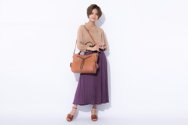 『ヘタリア World☆Stars 』コラボレーション ■スペインモデル バッグ13,800円(税別)（C）日丸屋秀和／集英社