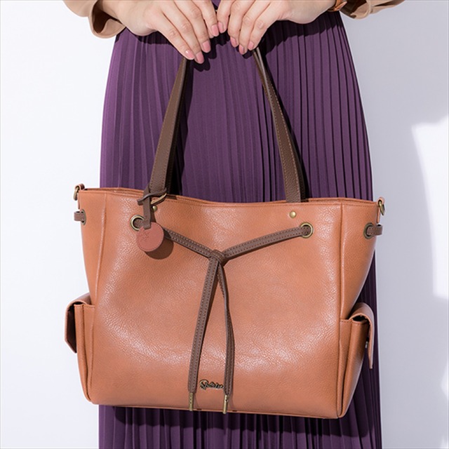 『ヘタリア World☆Stars 』コラボレーション ■スペインモデル バッグ13,800円(税別)（C）日丸屋秀和／集英社