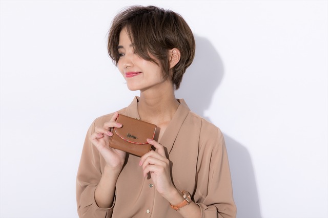 『ヘタリア World☆Stars 』コラボレーション ■スペインモデル ミニ財布9,800円(税別)（C）日丸屋秀和／集英社