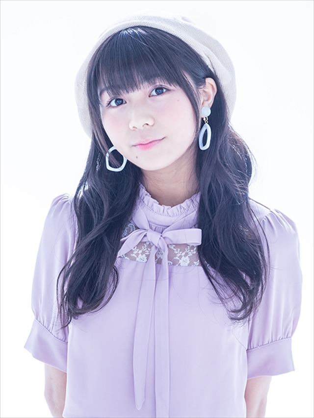 岩倉あずさアー写