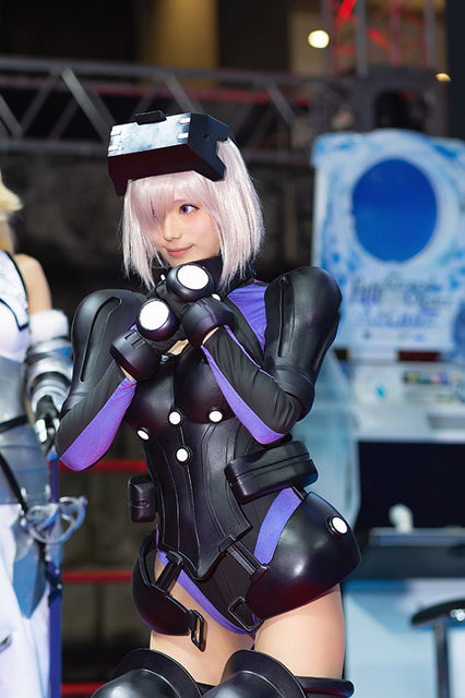 幕張メッセが特異点になる「FGOフェス2019」が開幕！マスターを出迎える公式コスプレイヤーと着ぐるみ速報【写真50枚】