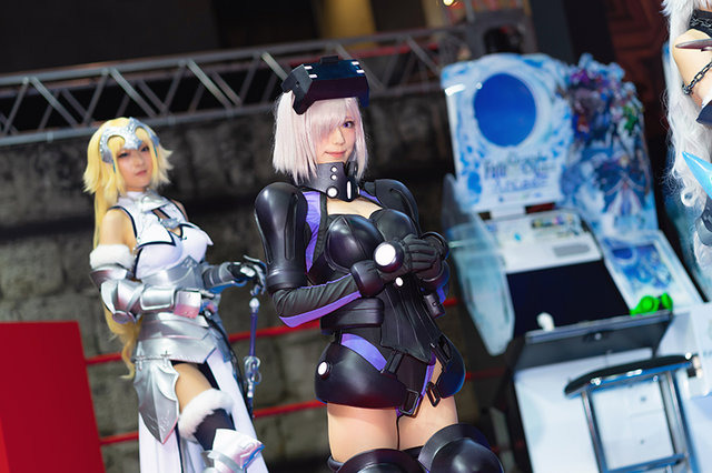 幕張メッセが特異点になる「FGOフェス2019」が開幕！マスターを出迎える公式コスプレイヤーと着ぐるみ速報【写真50枚】