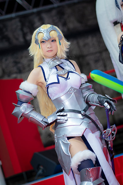 幕張メッセが特異点になる「FGOフェス2019」が開幕！マスターを出迎える公式コスプレイヤーと着ぐるみ速報【写真50枚】