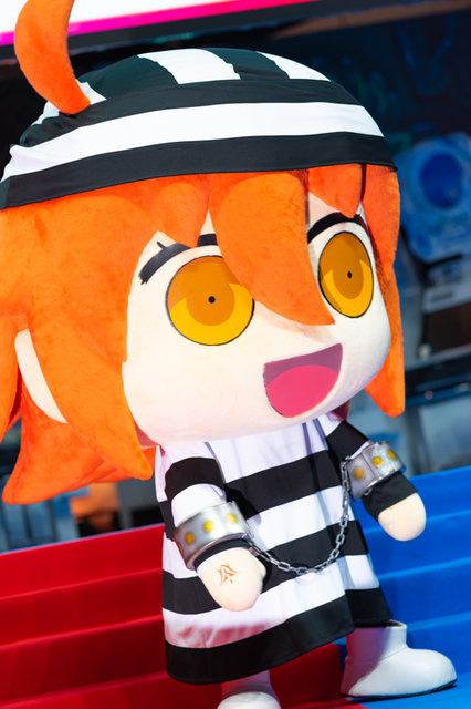 幕張メッセが特異点になる「FGOフェス2019」が開幕！マスターを出迎える公式コスプレイヤーと着ぐるみ速報【写真50枚】