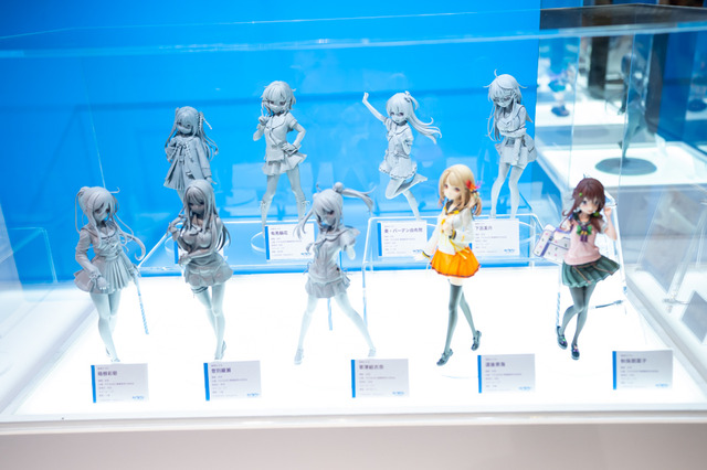 【コスプレ】2人合わせてフォロワー数200万人超え！ 中国レイヤー・夏美＆橘子が「ワンフェス」に降臨【写真42枚】