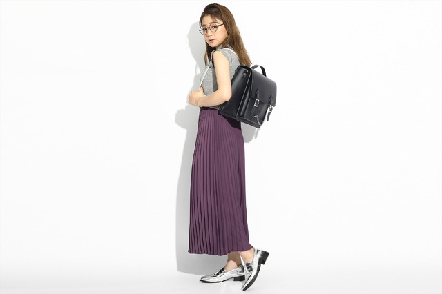 『HUNTER×HUNTER』コラボレーション■キルア=ゾルディックモデルバッグ／13,800円（税別）（C）POT（冨樫義博）1998年-2011年（C）VAP・日本テレビ・マッドハウス