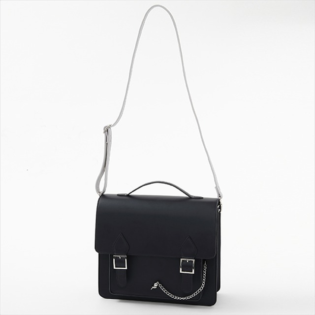 『HUNTER×HUNTER』コラボレーション■キルア=ゾルディックモデルバッグ／13,800円（税別）（C）POT（冨樫義博）1998年-2011年（C）VAP・日本テレビ・マッドハウス