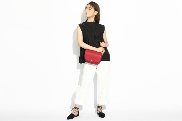 『HUNTER×HUNTER』コラボレーション■ヒソカモデルバッグ／13,800円（税別）（C）POT（冨樫義博）1998年-2011年（C）VAP・日本テレビ・マッドハウス