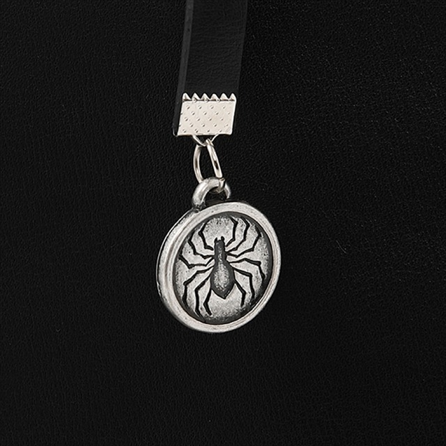 『HUNTER×HUNTER』コラボレーション■幻影旅団モデルバッグ／13,800円（税別）（C）POT（冨樫義博）1998年-2011年（C）VAP・日本テレビ・マッドハウス