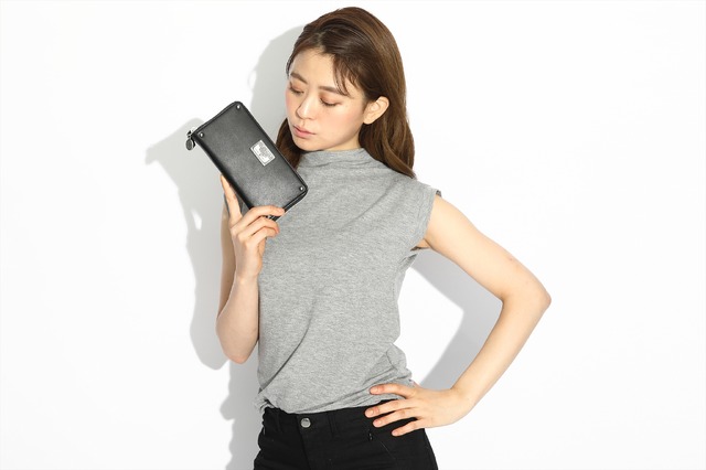 『HUNTER×HUNTER』コラボレーション■幻影旅団モデル財布各10,800円（税別）（C）POT（冨樫義博）1998年-2011年（C）VAP・日本テレビ・マッドハウス