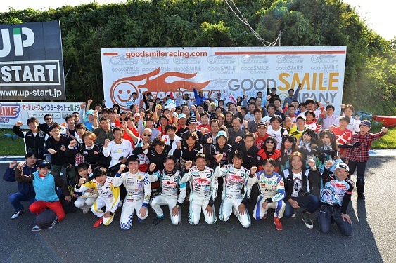 （c）GOODSMILE RACING