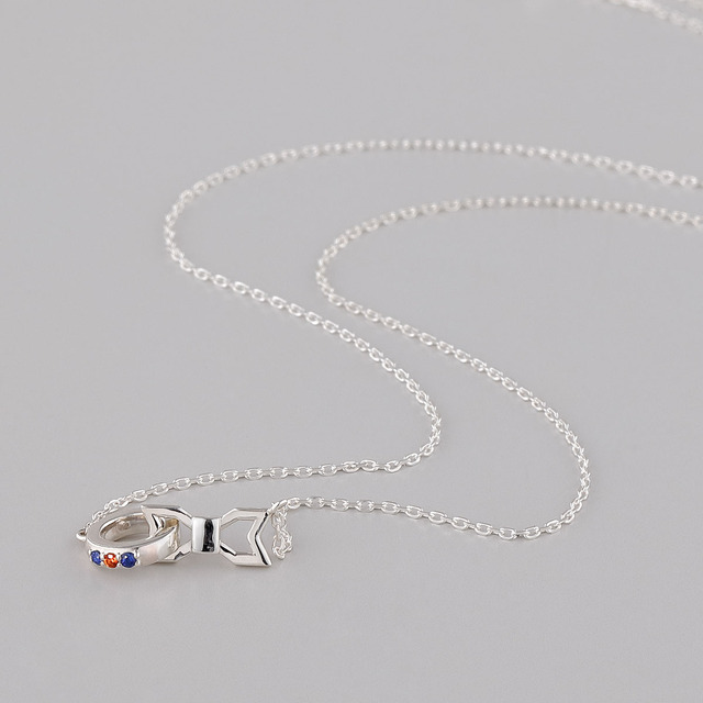 「江戸川コナンモデル　シルバーネックレス/シルバーリング」15,000円（税別）（C）青山剛昌／小学館・読売テレビ・TMS 1996