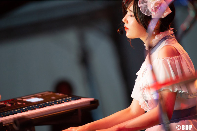 Roselia単独ライブ「Flamme」/「Wasser」Photo：畑 聡、新妻和久（C）BanG Dream! Project （C）Craft Egg Inc. （C）bushiroad All Rights Reserved.