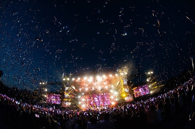 Roselia単独ライブ「Flamme」/「Wasser」Photo：畑 聡、新妻和久（C）BanG Dream! Project （C）Craft Egg Inc. （C）bushiroad All Rights Reserved.