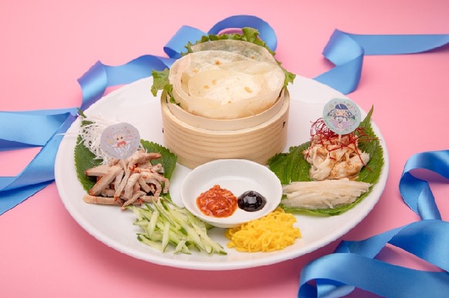 「Fate/Grand Order Design produced by Sanrio」コラボカフェ第3弾　始皇帝と李書文の北京ダック風チャーシュー　1,590円（C） TYPE-MOON / FGO PROJECT