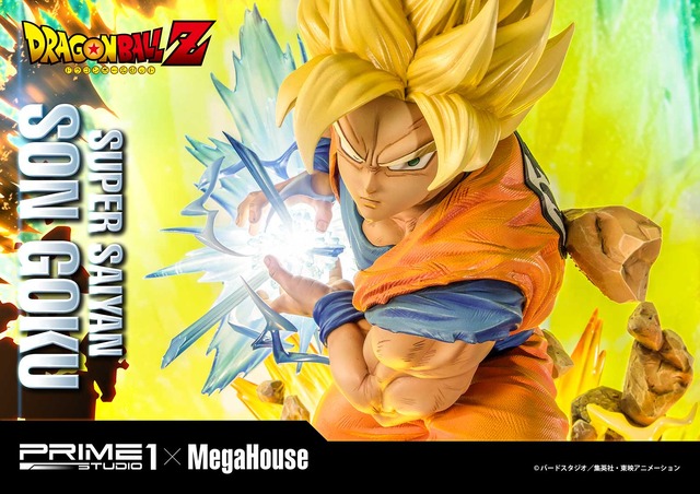 「メガプレミアムマスターライン ドラゴンボールZ 孫悟空（超サイヤ人）」通常版127,000円（税別）DX版155,000円（税別）（C）バードスタジオ／集英社・東映アニメーション（C）バードスタジオ／集英社・東映アニメーション