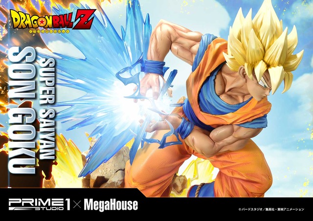 「メガプレミアムマスターライン ドラゴンボールZ 孫悟空（超サイヤ人）」通常版127,000円（税別）DX版155,000円（税別）（C）バードスタジオ／集英社・東映アニメーション（C）バードスタジオ／集英社・東映アニメーション