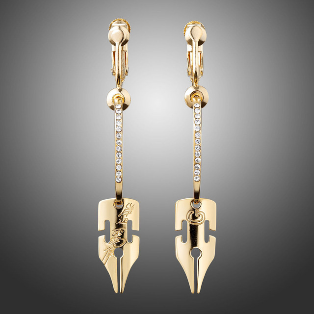 【岸辺露伴は動かない】岸辺露伴 Gペンピアス／イヤリング【プレミアムバンダイ限定】販売価格：13,200円（税込）（C）LUCKY LAND COMMUNICATIONS/集英社・ジョジョの奇妙な冒険DU製作委員会