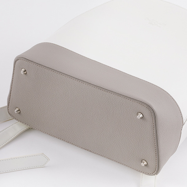 『文豪ストレイドッグス』コラボレーション■中島敦 モデルバッグ／12,800円（税別）（C）朝霧カフカ・春河35/ＫＡＤＯＫＡＷＡ/2019文豪ストレイドッグス製作委員会