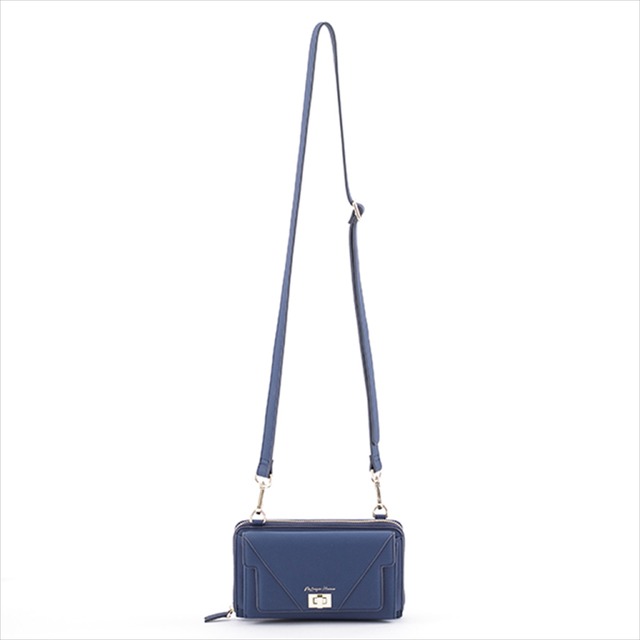 『文豪ストレイドッグス』コラボレーション■太宰治 モデルバッグ／12,800円（税別）（C）朝霧カフカ・春河35/ＫＡＤＯＫＡＷＡ/2019文豪ストレイドッグス製作委員会