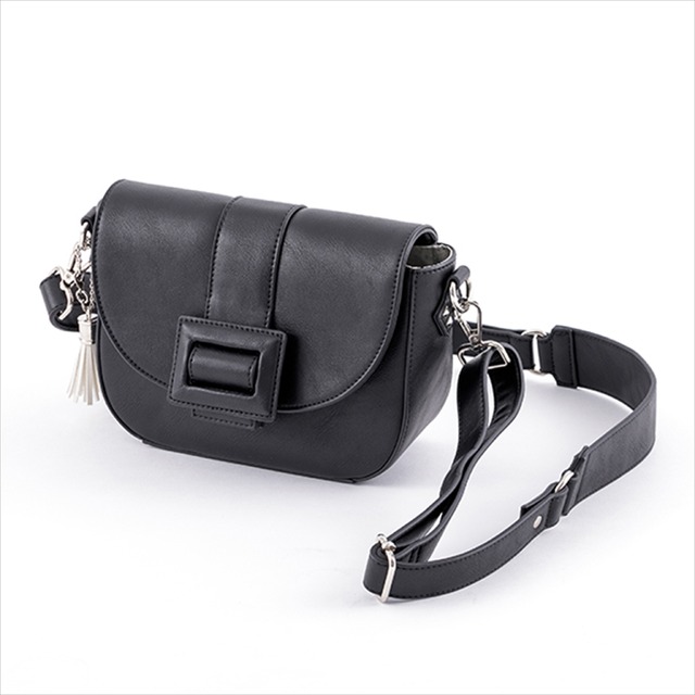 『文豪ストレイドッグス』コラボレーション■芥川龍之介 モデルバッグ／12,800円（税別）（C）朝霧カフカ・春河35/ＫＡＤＯＫＡＷＡ/2019文豪ストレイドッグス製作委員会