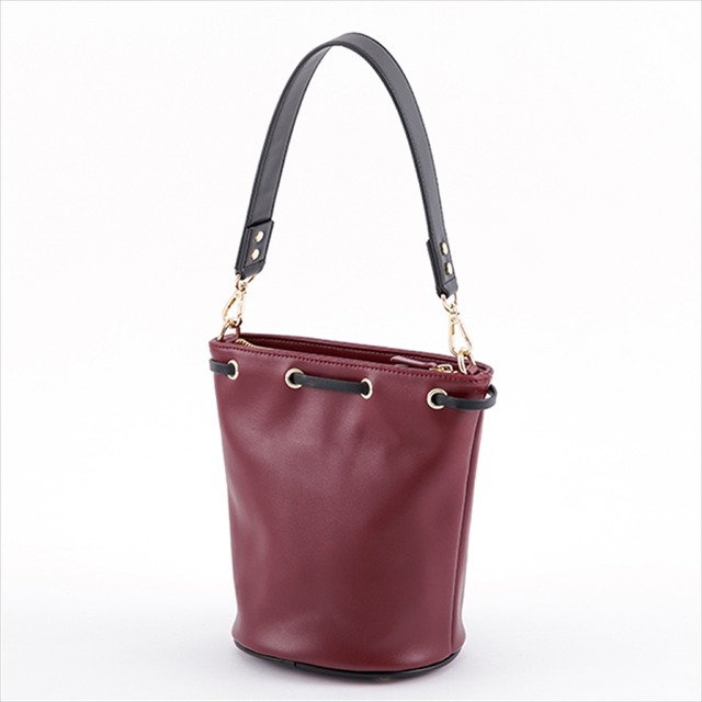 『文豪ストレイドッグス』コラボレーション■中原中也 モデルバッグ／12,800円（税別）（C）朝霧カフカ・春河35/ＫＡＤＯＫＡＷＡ/2019文豪ストレイドッグス製作委員会